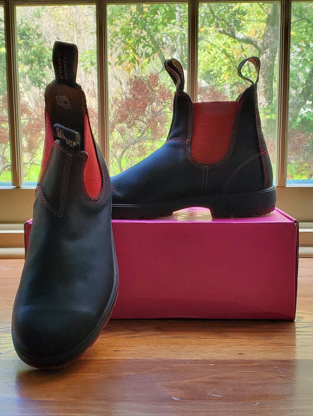 BLUNDSTONE BLACK CHELSEA BOOTS w/ RED ELASTIC PANELS PIPING AU 5 WOMENS 8
